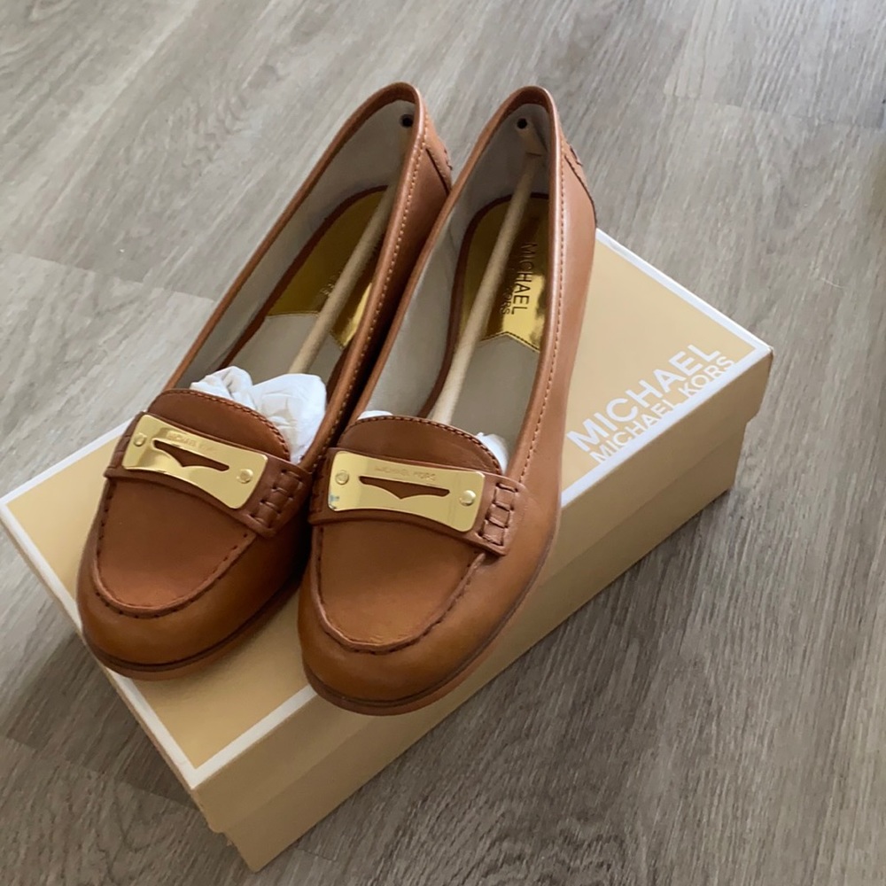 MICHAEL KORS LOAFERS NWT